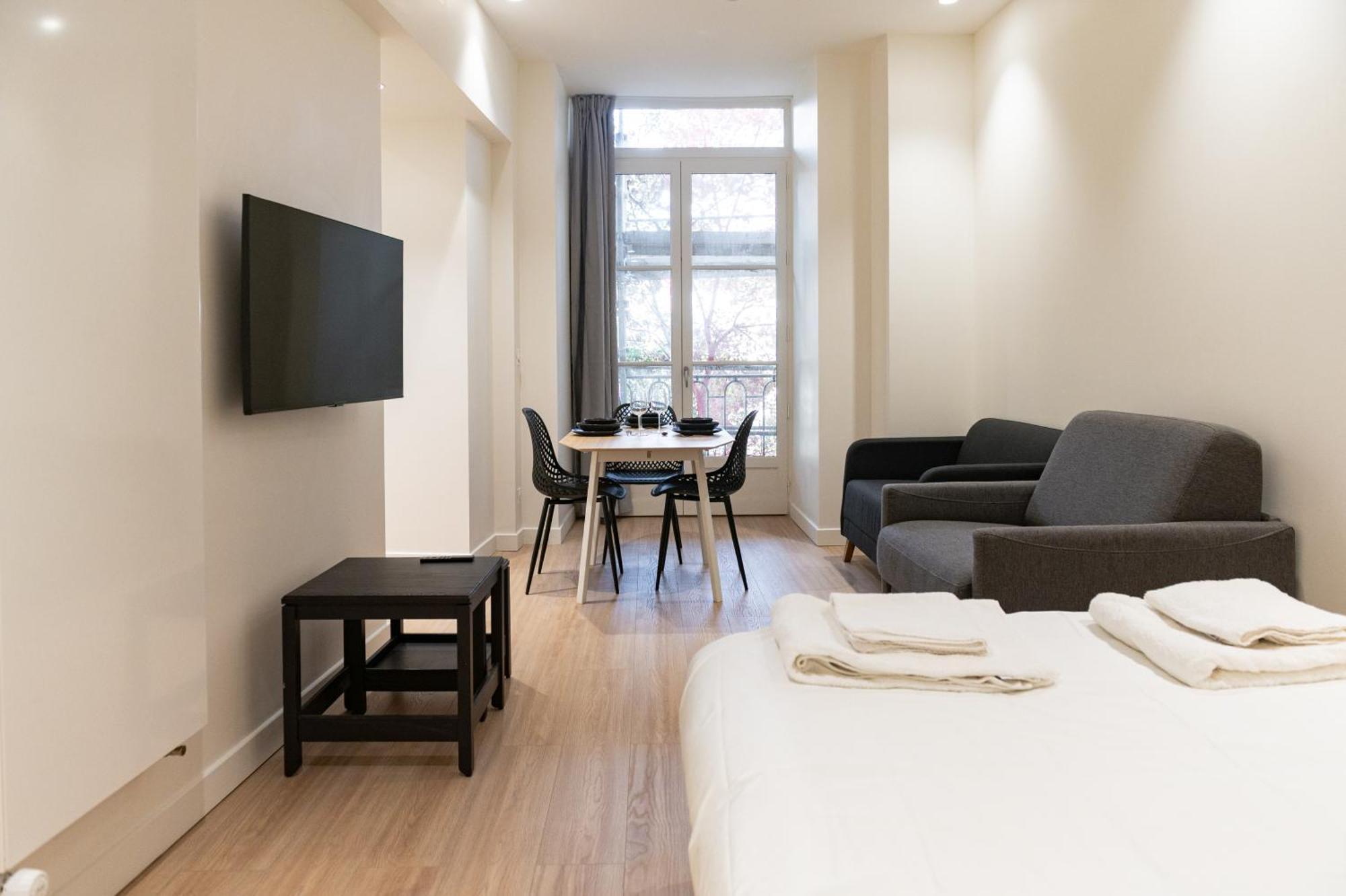 Croix Paquet - Appartements A Lyon Exterior photo